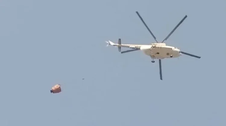 BPBD Palangka Raya Gencar Memadamkan Karhutla Dibantu Helikopter Water Bombing