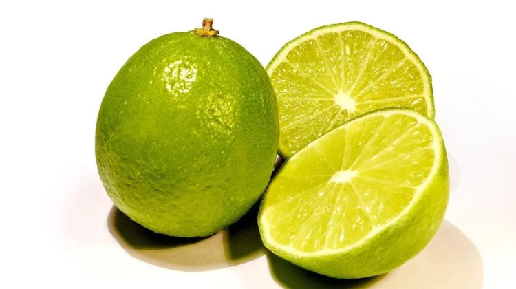 Jeruk Nipis Kaya Vitamin C Penguat Daya Tahan Tubuh