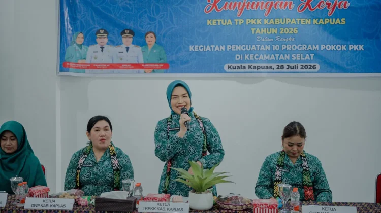 Ketua TP PKK Kapuas Perkuat Program Kerja 2026 Saat Kunker ke Kecamatan Selat