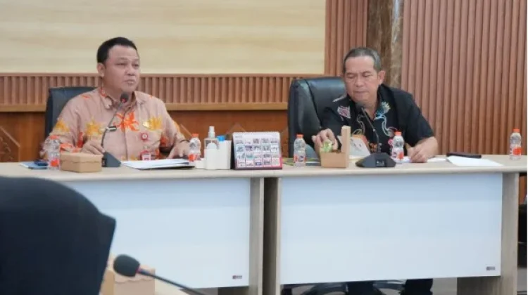 Pemkab Kapuas Evaluasi Kinerja Direktur Perumdam Tirta Pambelom Kapuas