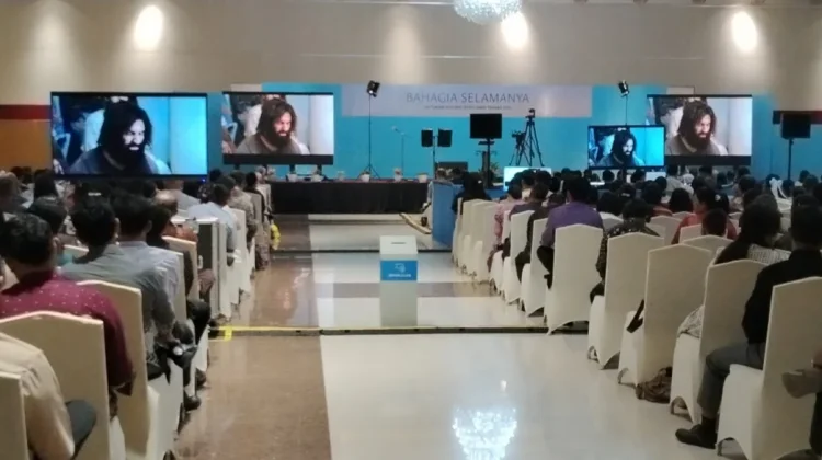 Pertemuan Regional Saksi-Saksi Yehuwa di Palangka Raya, Tema “Bahagia Selamanya"