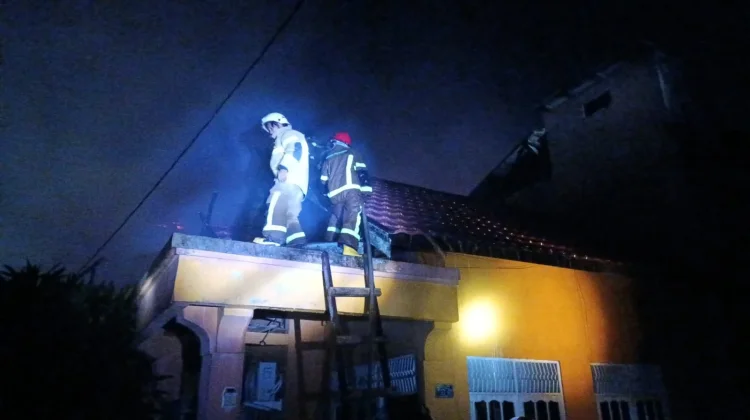Puluhan Warga Terdampak Kebakaran Pasar Besar Ditampung di Tenda Sementara
