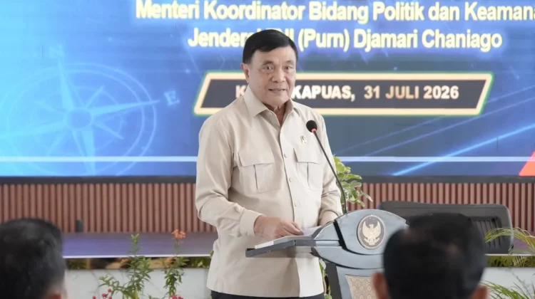 Kunker ke Kapuas, Menko Polkam Soroti Karhutla hingga Penyangga IKN