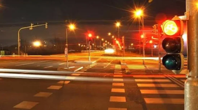 Hari Lampu Lalu Lintas Internasional Tingkatkan Kesadaran Keselamatan Jalan