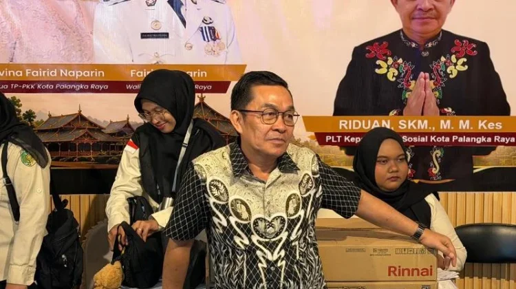 Dinas Sosial Palangka Raya Menyalurkan Bantuan Darurat Kepada Korban Kebakaran