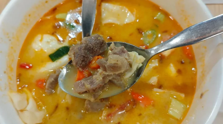 Tongseng Kambing, Sajian Kaya Rempah Penggugah Selera