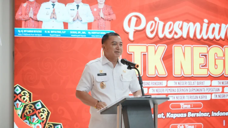 Wabup Kapuas Resmikan TK Negeri 2026, Bunda PAUD Berikan Dukungan Penuh
