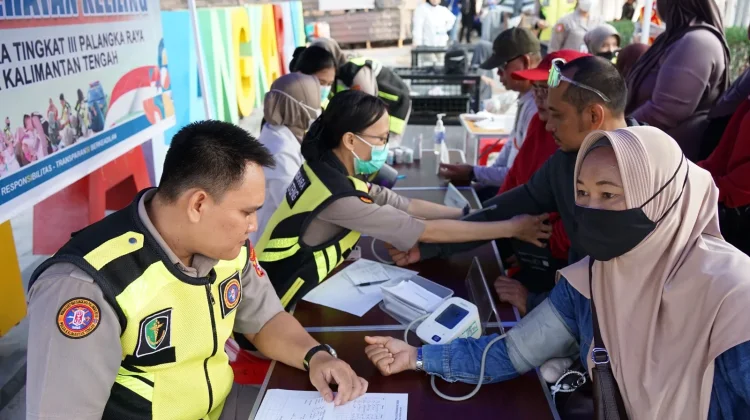 HUT ke-81 RI, Rumkit Bhayangkara Palangka Raya Buka Layanan Kesehatan Gratis di CFD