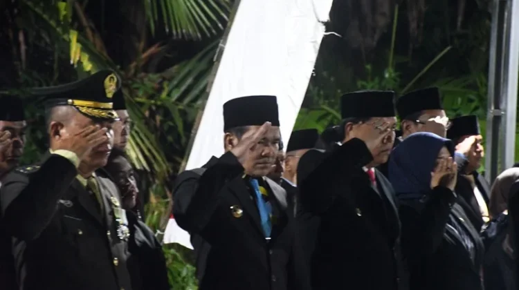 Bupati Pulang Pisau Hadiri Apel Kehormatan dan Renungan Suci