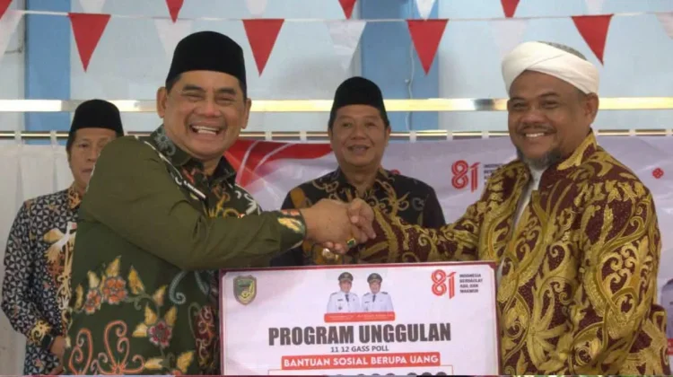 Bulan Kemerdekaan, Bupati Shalahuddin Berbagi dan Peduli