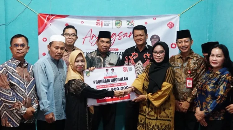 Pemkab Barut Anjangsana, Hadir dan Berbagi untuk Sesama