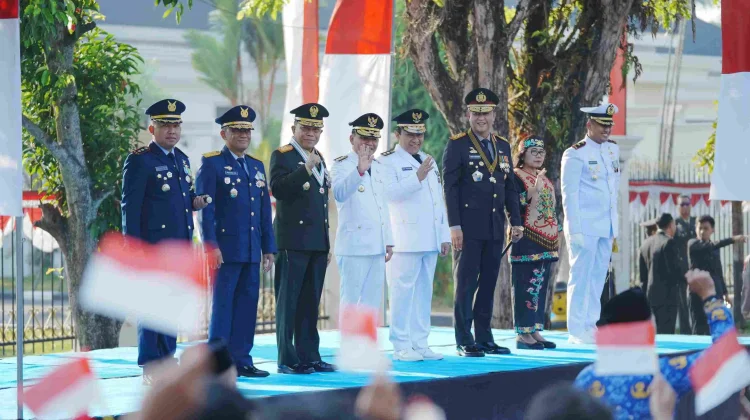 Kirab Budaya Isen Mulang Semarakkan HUT ke-81 RI