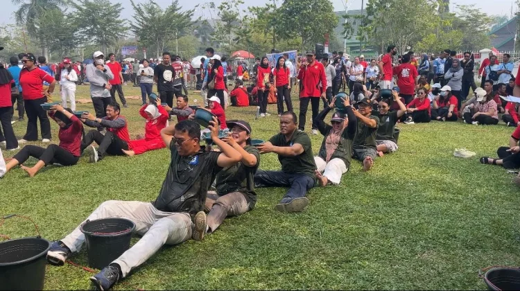 Lomba Tradisional Semarakkan HUT ke-81 RI di Lingkup Pemprov Kalteng
