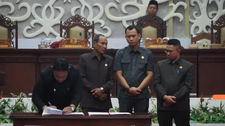 Pimpinan DPRD dan Pemprov Kalteng Tandatangani PPAS Perubahan APBD 2026