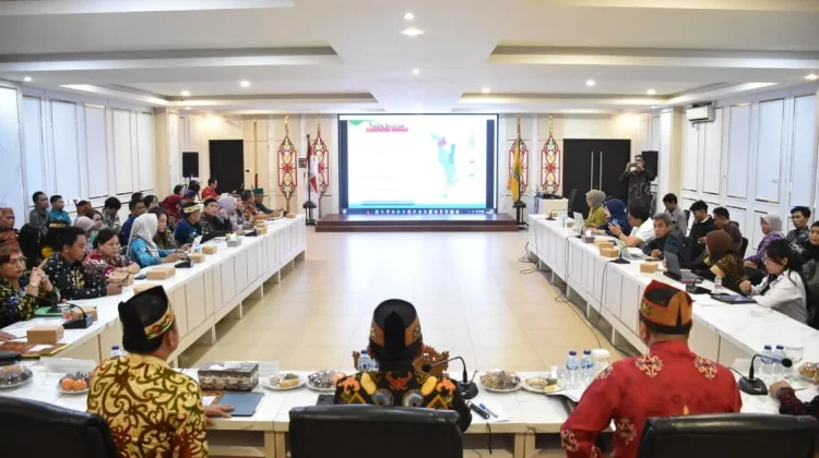 Pemkab Kapuas dan Tim LSDP Mantapkan Pengelolaan Sampah Daerah