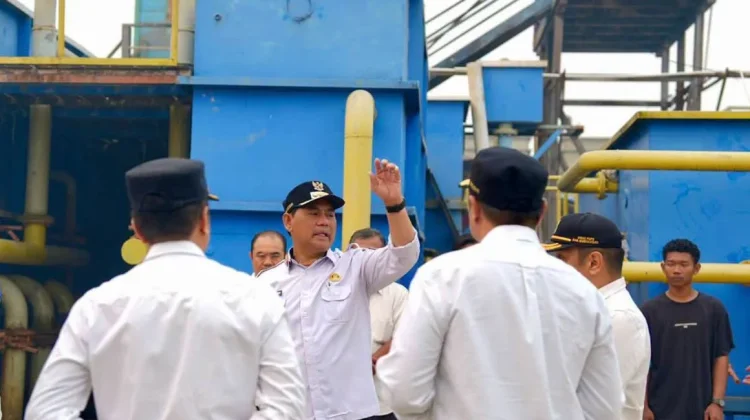 Bupati Shalahuddin Tinjau Pembangunan PDAM Barito Utara