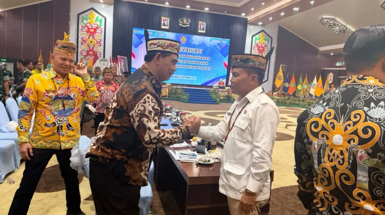 Bupati Shalahuddin Paparkan Penanganan Karhutla Barut
