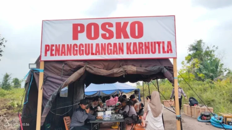 Medan Sulit Tak Surutkan Langkah Satgas, Pendinginan Karhutla Terus Digencarkan