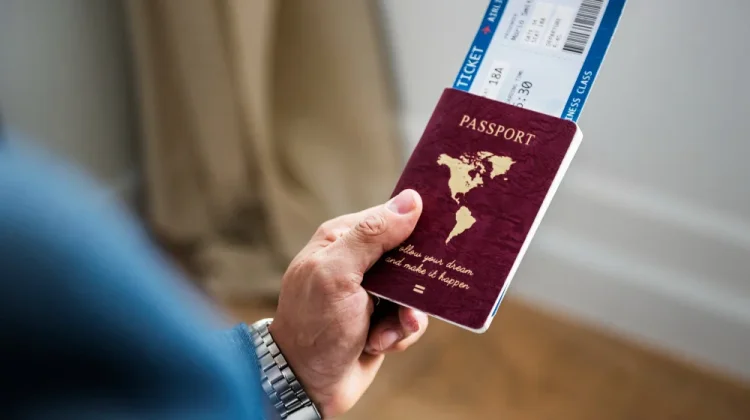 Paspor dan Visa Jadi Bekal Penting sebelum Bepergian
