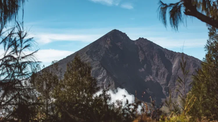 Mengungkap Keindahan Kaldera Gunung Rinjani