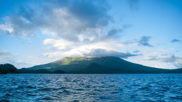Mengenal Anak Krakatau dan Sejarah Gunung Krakatau