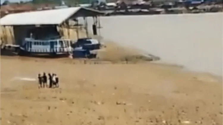 Sungai Kahayan Surut, Aktivitas Transportasi Terganggu