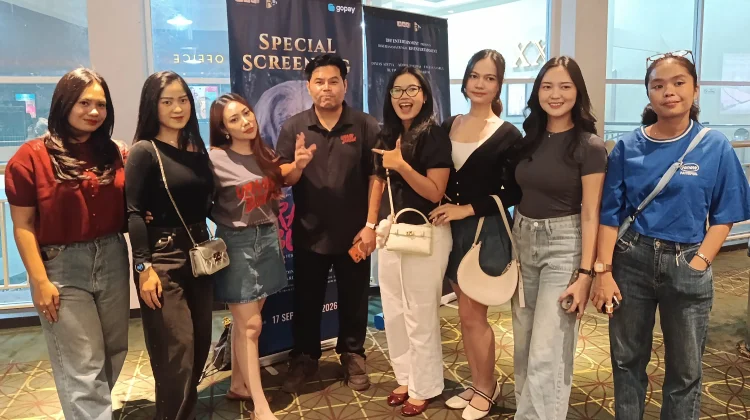 Antusias Masyarakat Palangka Raya Menonton Film Urang Bunian
