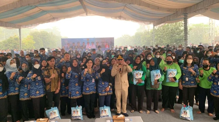 Pemprov Kalteng Salurkan 4.000 Paket Sembako untuk ASN