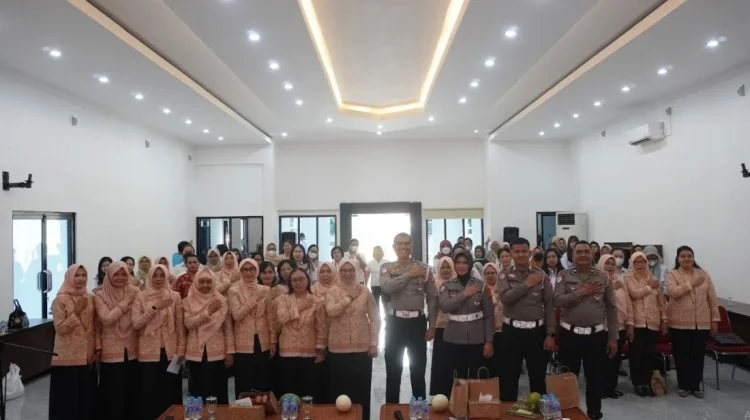 DWP Dinas TPHP Kalteng Dorong Perempuan Pelopor Keselamatan