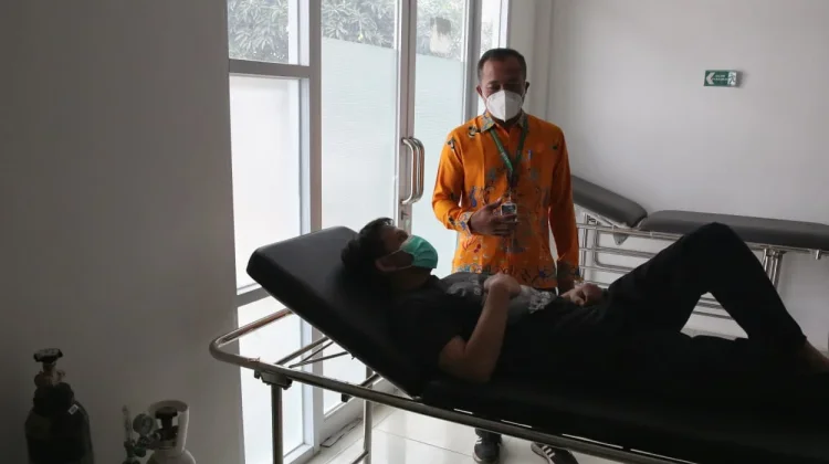 Pasien ISPA Terus Bertambah, Puskesmas Menteng Siagakan Ruang Oksigen 24 Jam