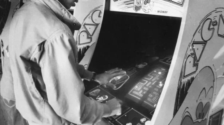Dari Arcade ke Smartphone, Perjalanan Panjang Dunia Gim