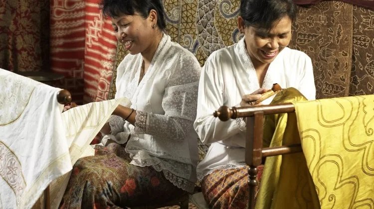 Hari Batik Nasional, Momentum Melestarikan Warisan Budaya Indonesia