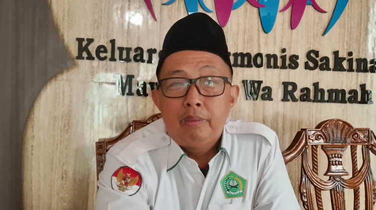 Dedikasi Ainur Rofiq, Penghulu Nikah yang Rintis Pembangunan TPA Sejak 2005