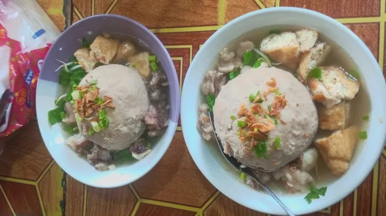 Kelezatan Bakso Menjadi Simbol Kehangatan dalam Bersosialisasi