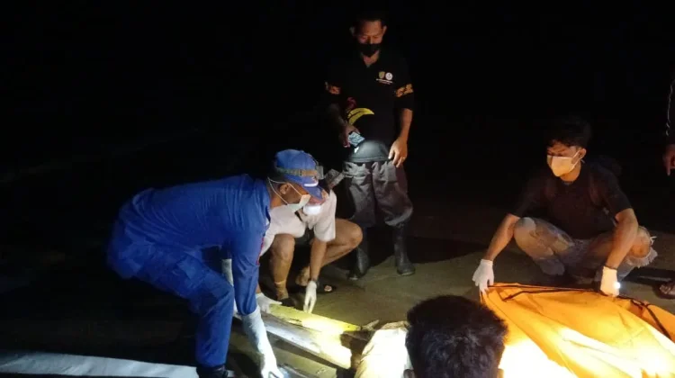 Ditpolairud Polda Kalteng Evakuasi Jenazah di Sukamara, Diduga Korban Kapal Virgo