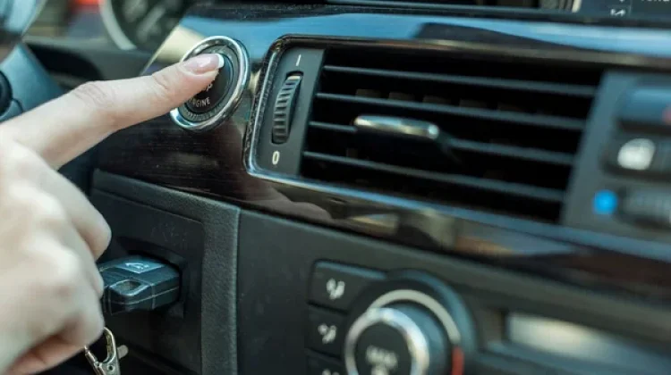 AC Mobil Menjaga Suhu Udara agar Kabin Tetap Nyaman saat Berkendara