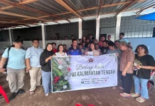 Salurkan Donasi Jurnalis, PWI Kalteng Berbagi Kasih