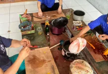 Keterampilan WBP Rutan Palangka Mengolah Kerajinan Getah Nyatu