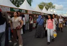 Wali Kota Palangka Raya Imbau Pedagang Pasar Ramadan Datah Manuah Jaga Kebersihan