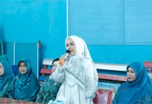 PKK Kapuas Berbagi Sembako Ramadan di Kecamatan Bataguh