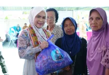 PKK Kapuas Salurkan Bantuan Sembako untuk Lansia di Kapuas Hilir