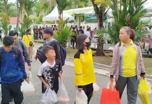 Kejati Kalteng Gelar Pasar Murah Ramadan dan Bagikan 1.000 Paket Sembako
