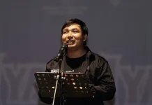 Identitas Dayak Tercermin dalam sebuah Seni Pertunjukan Tradisional