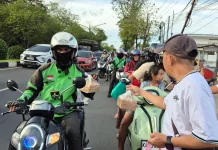 PWI Kalteng Bagi 400 Takjil dan Gelar Buka Puasa Bersama