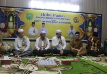 Bupati Pulang Pisau Bagikan Takjil Gratis di Rumah Sakit