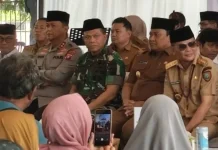TNI dan Polri Kawal Program Pasar Murah dan Gerakan Pangan Murah