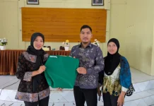 Kecamatan Arut Selatan Bagikan Kartu Huma Betang Sejahtera