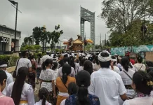 Melasti di Pura Pitamaha Palangka Raya, Umat Sucikan Diri Sambut Nyepi