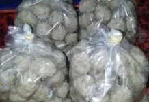 Pentol Kiloan Diburu Menjelang Lebaran
