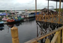 Pengelola Wisata Air Hitam Kereng Bangkirai Imbau Wisatawan Hati-hati di Sungai